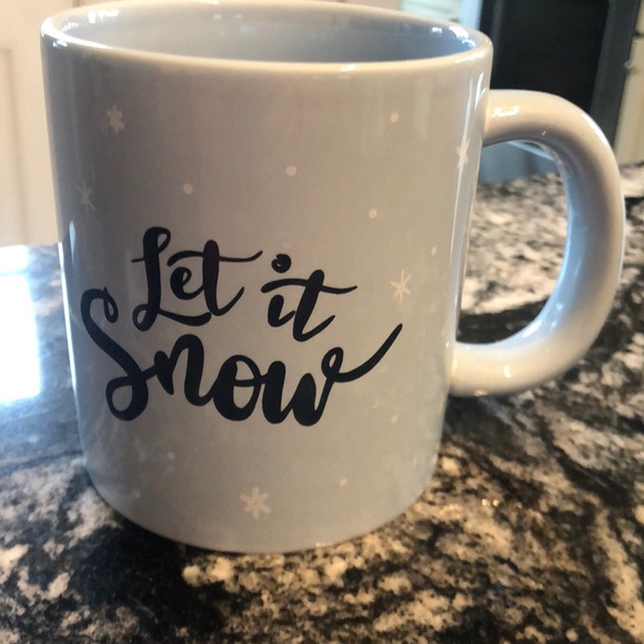 🎄Harry and David “Let It Snow” mug - Picture 3 of 6